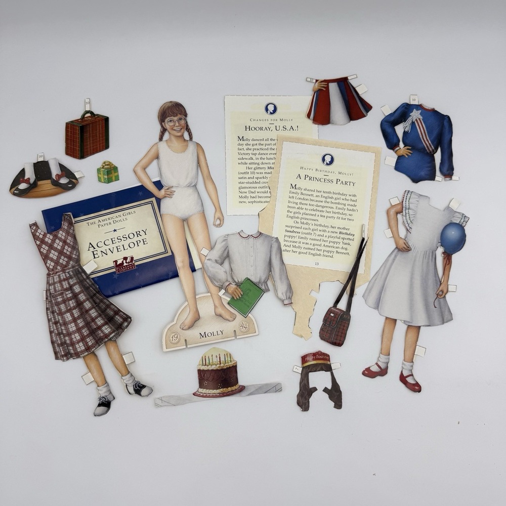 American Girl‎ Molly's Pastimes Paper Dolls, 1992 Pleasant Company Used Birthday